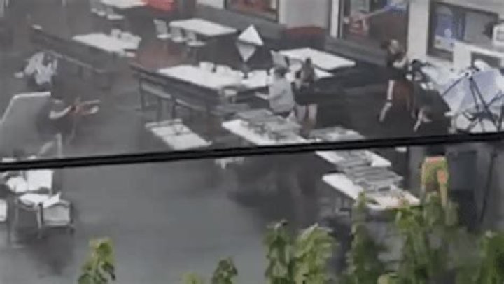 ezgif.com-video-to-gif (2)